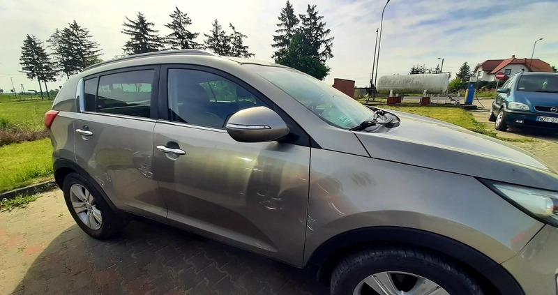 Kia Sportage cena 30000 przebieg: 330000, rok produkcji 2011 z Buk małe 22